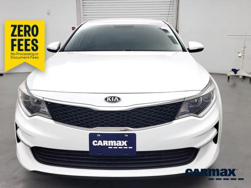White 2018 Kia Optima LX