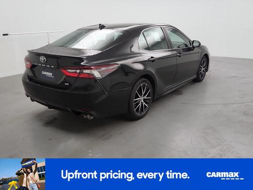 Black 2021 Toyota Camry SE