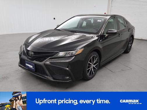 Black 2021 Toyota Camry SE