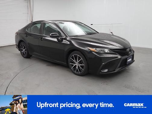 Black 2021 Toyota Camry SE