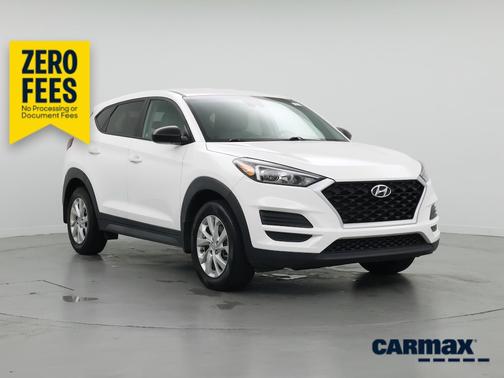 White 2020 Hyundai TUCSON SE