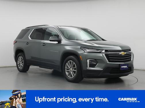 Green 2023 Chevrolet Traverse LT Leather