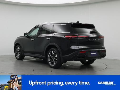Black 2023 INFINITI QX60 Luxe