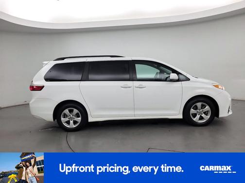 2020 Toyota Sienna LE