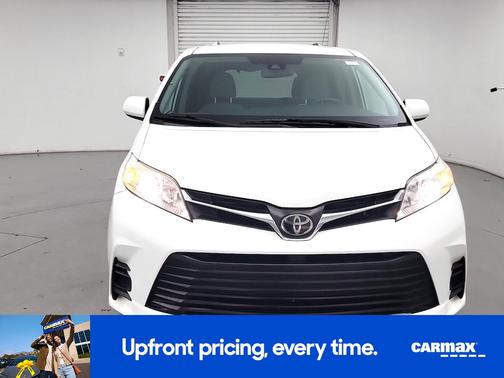 2020 Toyota Sienna LE