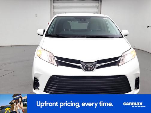 2020 Toyota Sienna LE