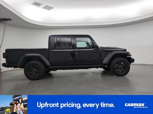 Black 2021 Jeep Gladiator Sport