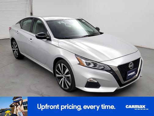 2022 Nissan Altima SR