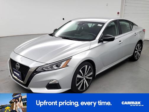 2022 Nissan Altima SR