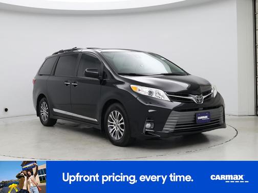 2019 Toyota Sienna XLE