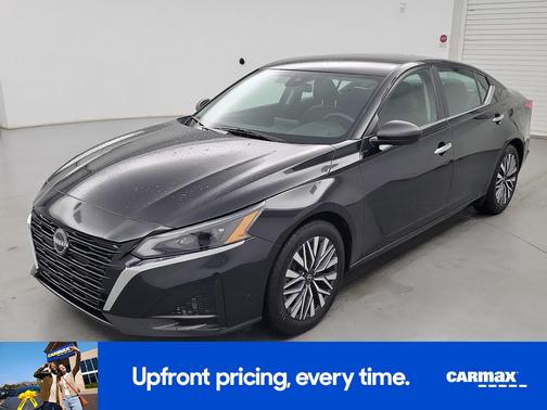 2024 Nissan Altima SV