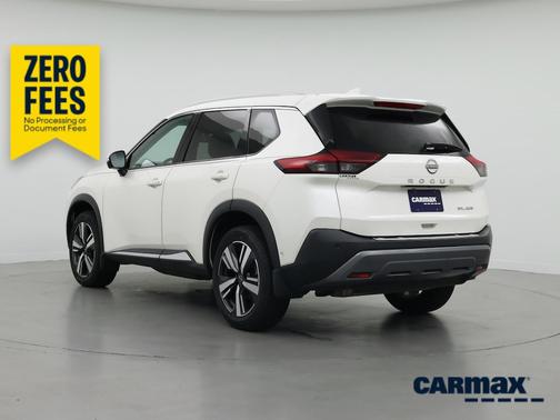 White 2023 Nissan Rogue SL