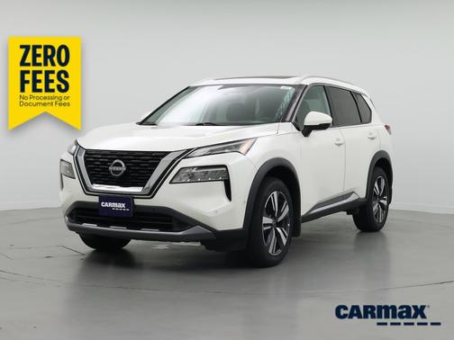 White 2023 Nissan Rogue SL