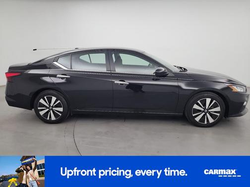 2022 Nissan Altima SV