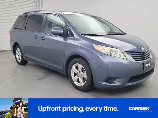 2016 Toyota Sienna LE