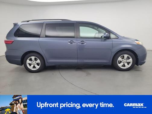 2016 Toyota Sienna LE