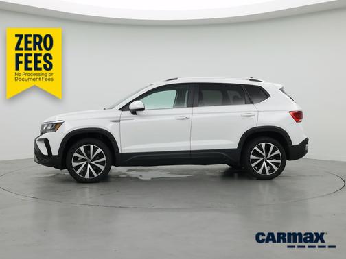 White 2022 Volkswagen Taos SE