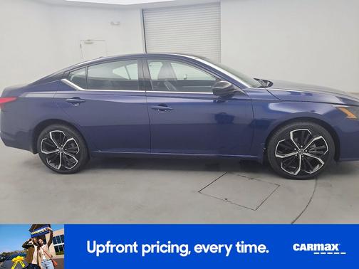 Blue 2023 Nissan Altima SR