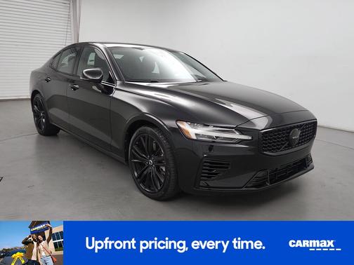 2024 Volvo S60 Recharge Plug-In Hybrid T8 Ultimate Black Edition