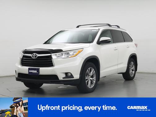 White 2014 Toyota Highlander XLE