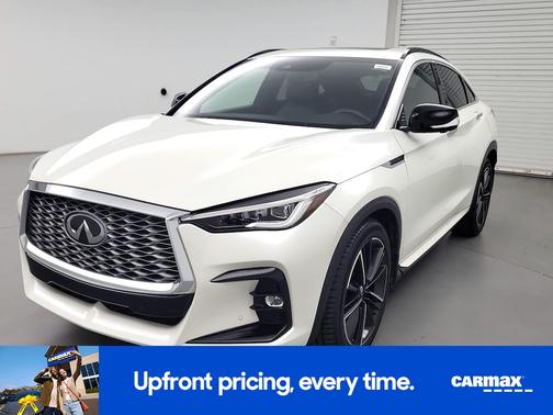 2022 INFINITI QX55 Essential