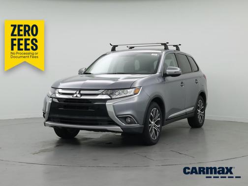 Silver 2016 Mitsubishi Outlander SE