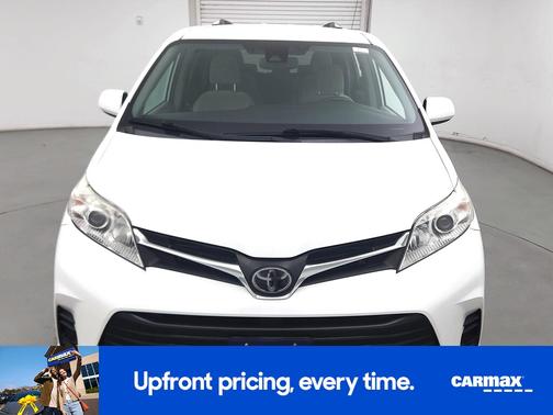 2019 Toyota Sienna LE