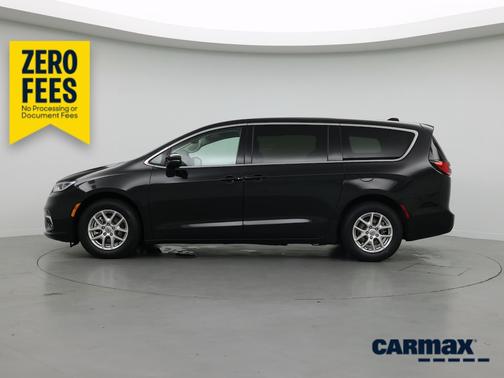 Black 2023 Chrysler Pacifica Touring L