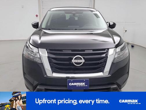 2024 Nissan Pathfinder S