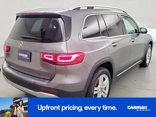 Gray 2022 Mercedes-Benz GLB 250
