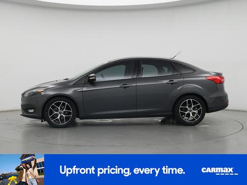 Gray 2017 Ford Focus SEL