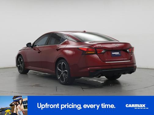 Red 2023 Nissan Altima SR