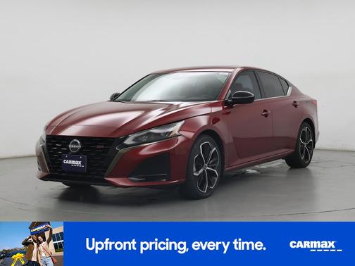 Red 2023 Nissan Altima SR