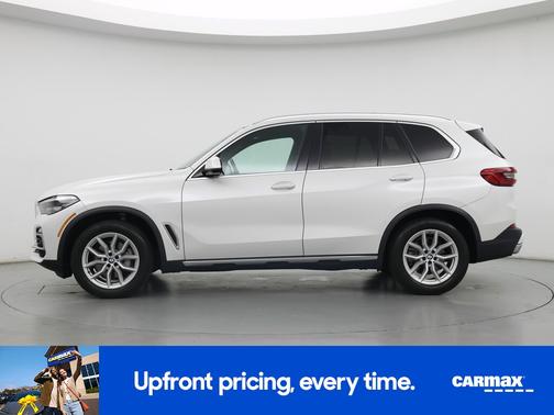 White 2019 BMW X5 xDrive40i