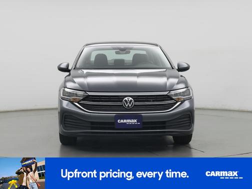 Gray 2024 Volkswagen Jetta SE