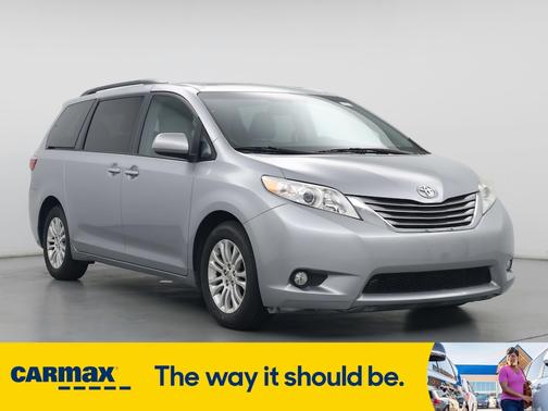 2016 Toyota Sienna XLE