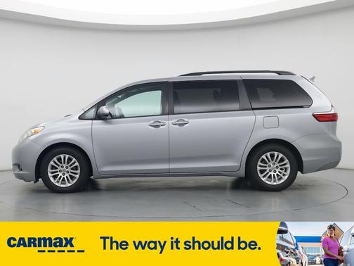 2016 Toyota Sienna XLE