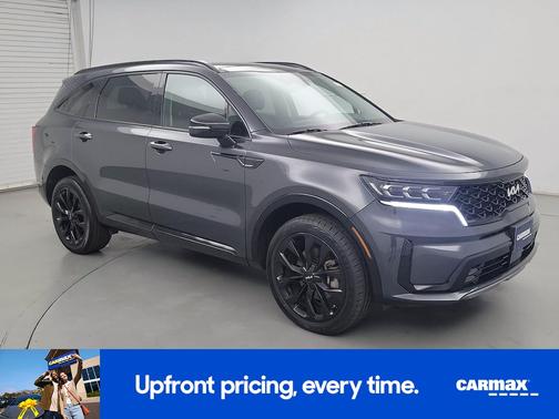 Gray 2023 Kia Sorento SX