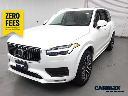 White 2022 Volvo XC90 T6 Momentum