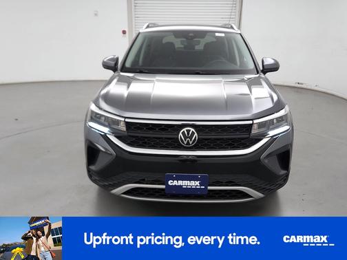 Gray 2023 Volkswagen Taos SE