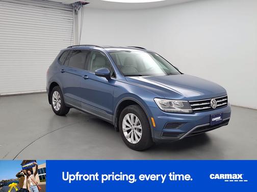 Tan 2020 Volkswagen Tiguan S