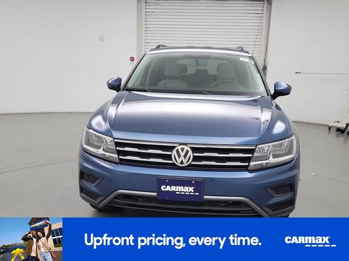 Tan 2020 Volkswagen Tiguan S