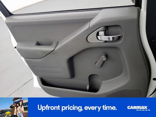 White 2015 Nissan Frontier S