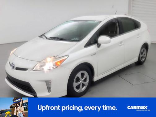 White 2015 Toyota Prius Two