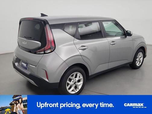 Silver 2024 Kia Soul S