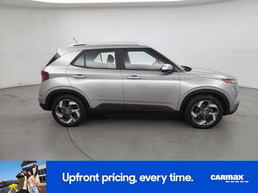 2023 Hyundai VENUE SE