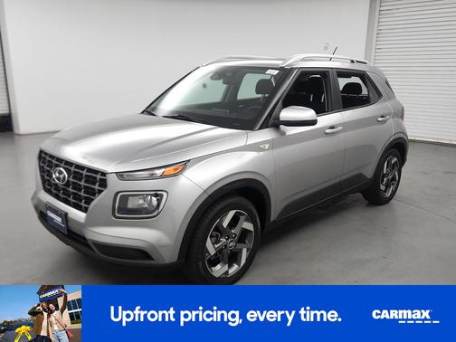 2023 Hyundai VENUE SE