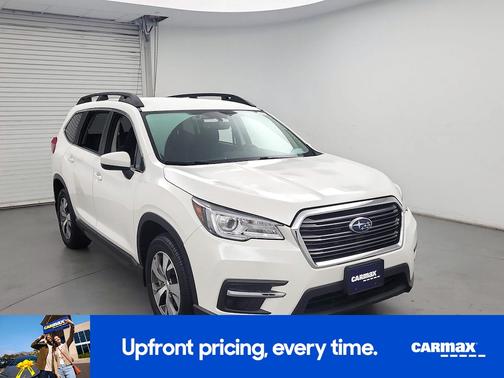 White 2022 Subaru Ascent Premium