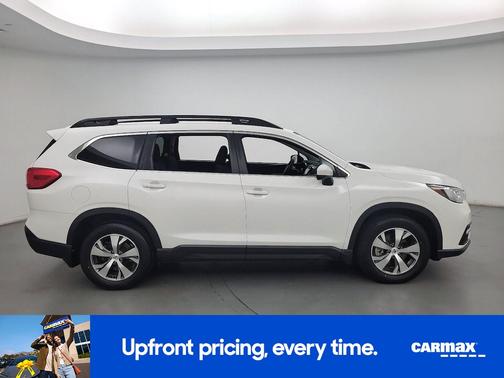 White 2022 Subaru Ascent Premium