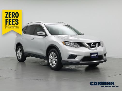 Silver 2016 Nissan Rogue SV